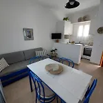 Reppas House 