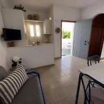 Reppas House 